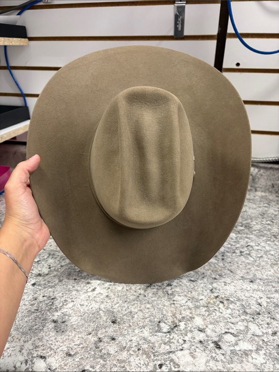 Classic Wide-Brim Felt Western Hat in Taupe Brown main image 2